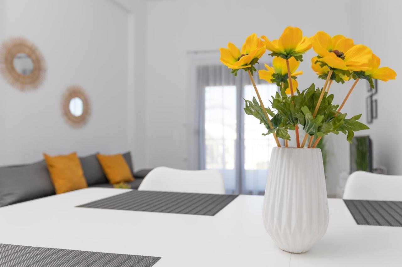 Angelana Luxury Apartments Rhodes City Zewnętrze zdjęcie